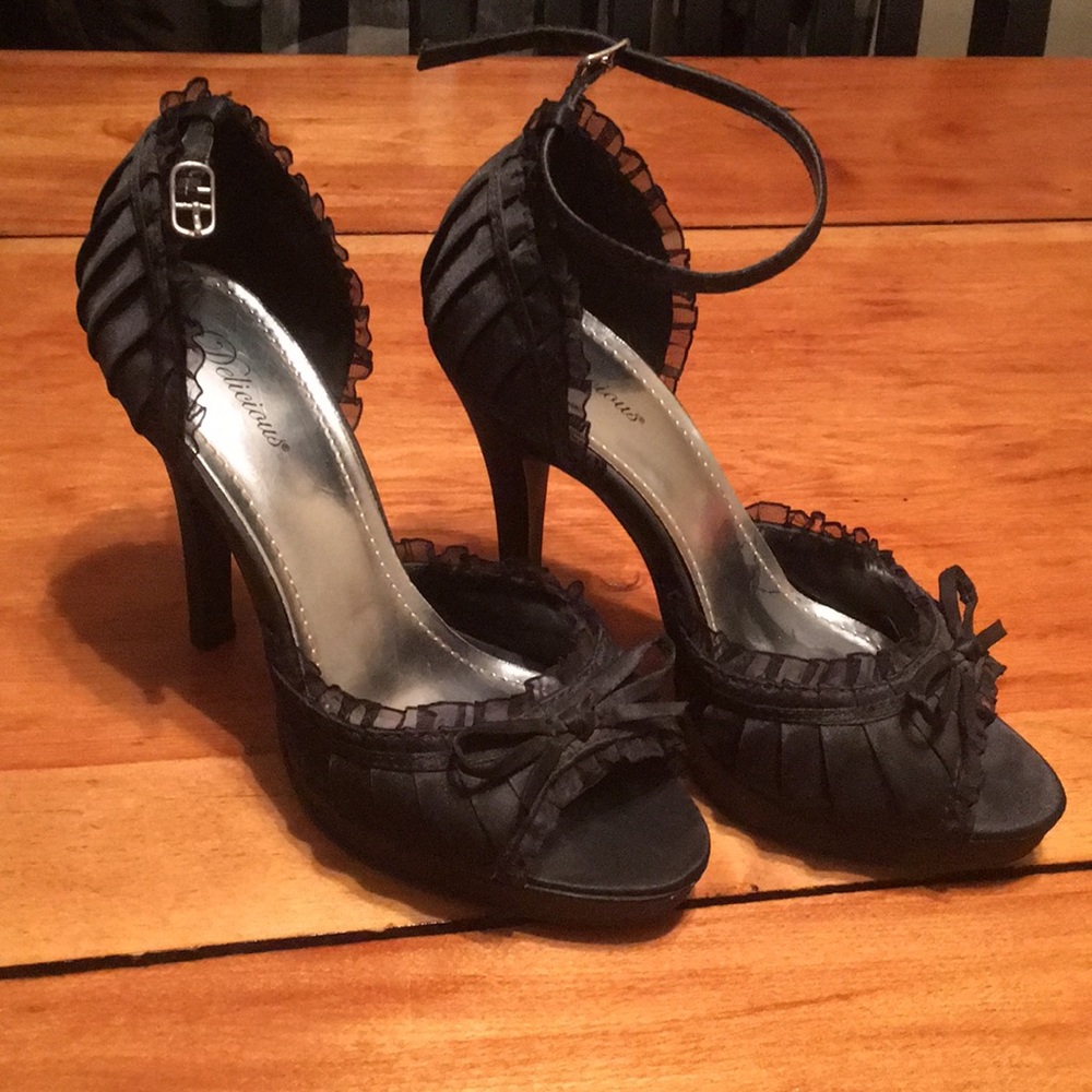 Black 4 inch high heels